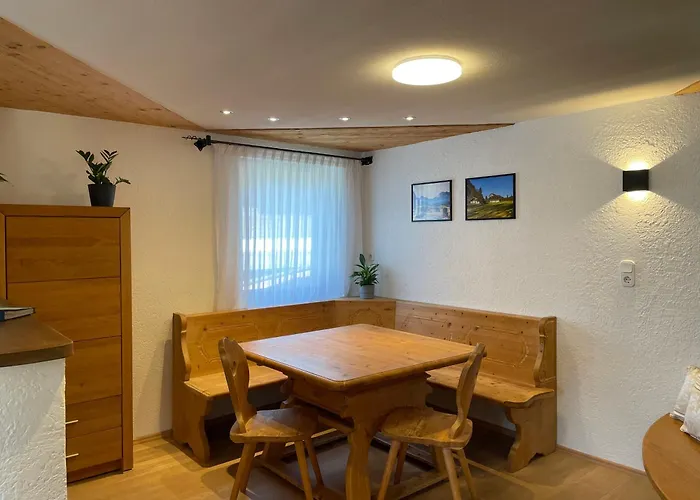 Großzügige Ferienwohnung Gimpl Kathi mit Bergblick