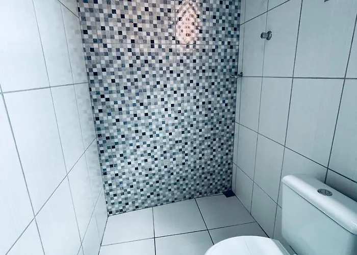 Sobrado - Espaço Amplo - Mesa de Bilhar e Ducha - Próx CT Galo, Aero Confins, Cid Admin