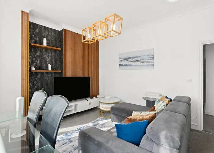 Luxury One Bedroom Apartment By Eastbourne Beach & City Centre