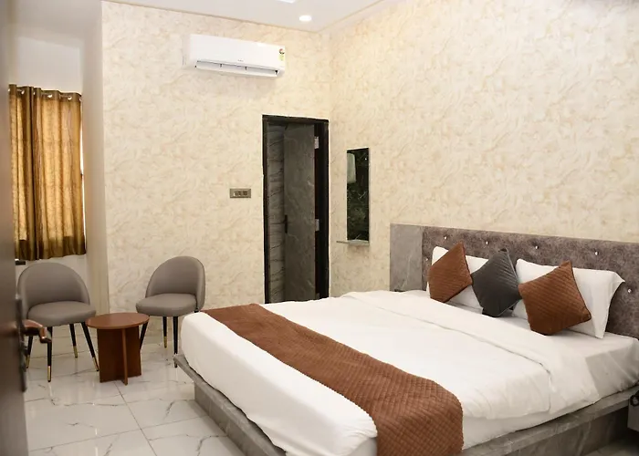 Hotel Morvi Nandan