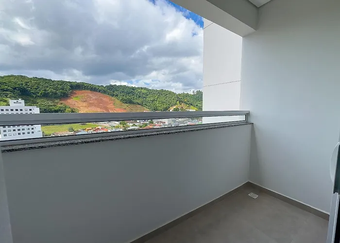 Studio confortável | Ao lado da Unifebe