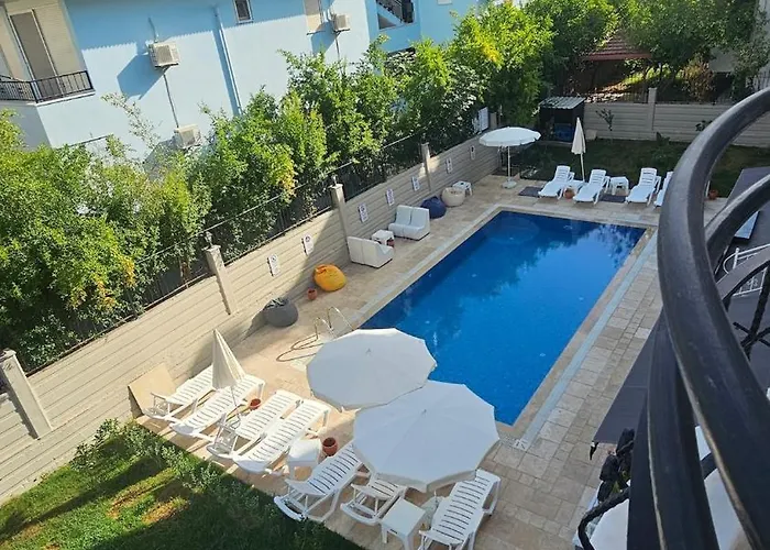 Turkuaz Sitesi 2 Odali Esyali Ve Havuzlu Manzarali Kisi Fiyati Degil Oda Fiyati