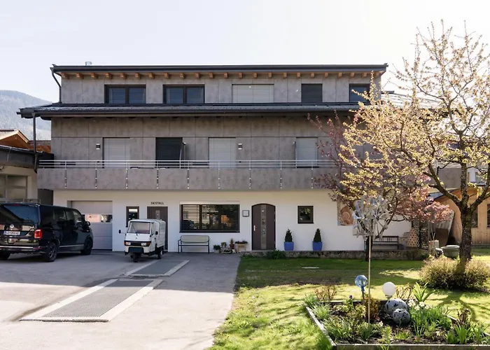Rainer Apartment