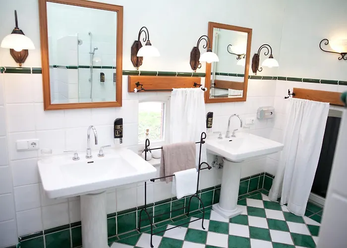 Hotel Alte Schule - Gasthaus Rose