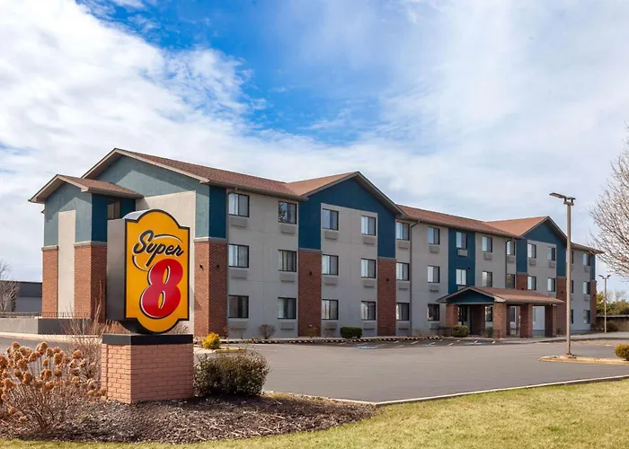 Super 8 By Wyndham Romeoville Bolingbrook