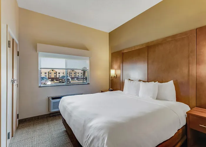 Comfort Suites Huntsville Midcity District At Research Park