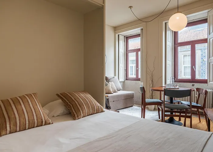 Oporto Maison Alves Da Veiga