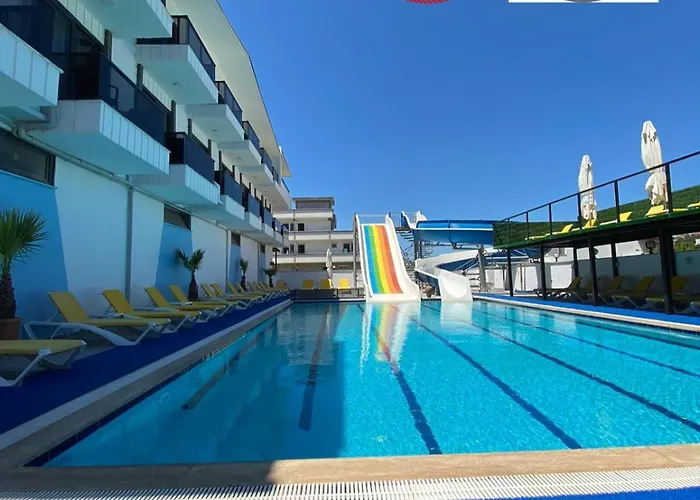 Atas Aqua Otel Avsa