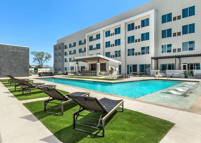 Cambria Hotel Waco University Riverfront