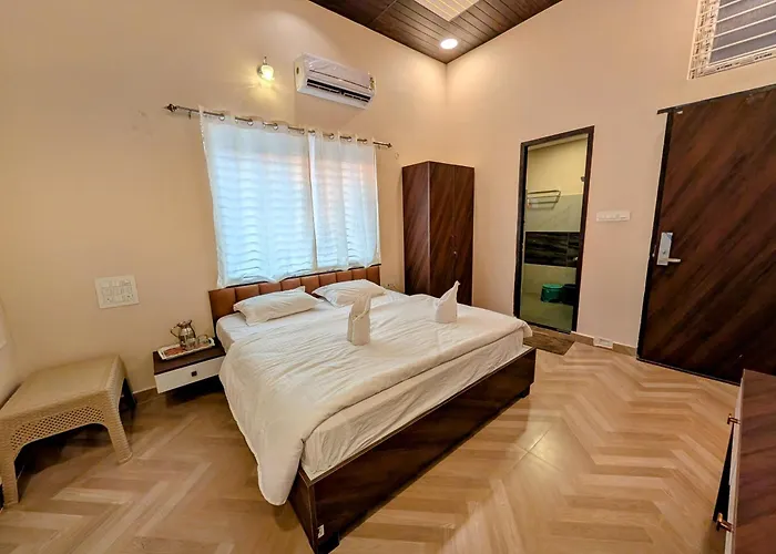 Chandana Green View Resort Hampi