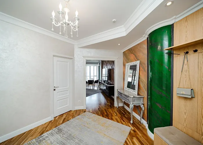 Modern 2BR Stunning Park View