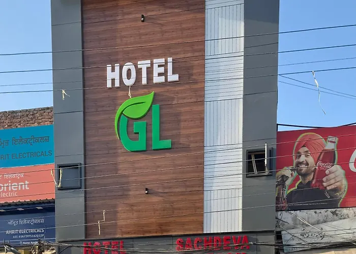 Hotel Green Leaf