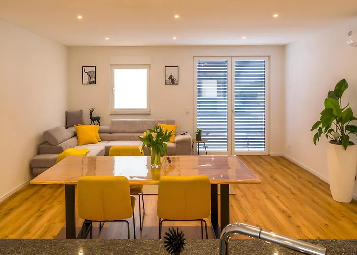 Auszeit - Neue Ferienwohnung am Schwarzwaldrand