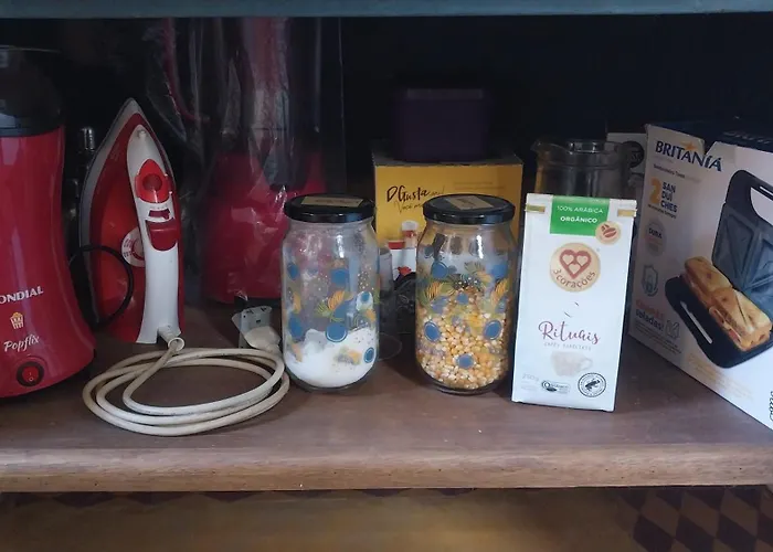 Suítes em casa centenária no centro de Socorro