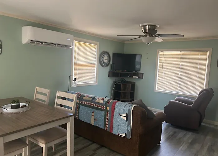 Surfside 13 - Cute Lakefront Condo!