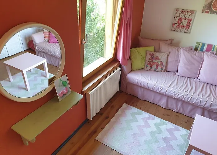 Berthi'S Townhouse In City Center