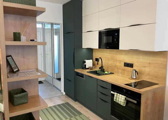 Gold & Green Apartment