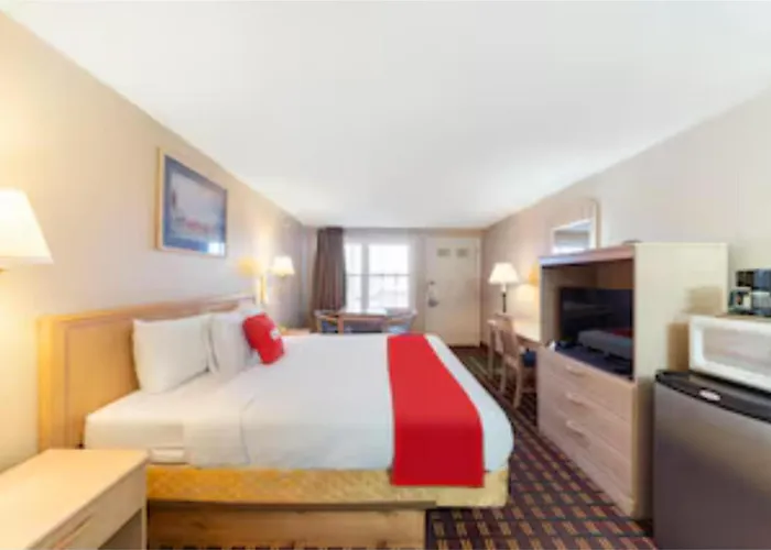 Oyo Hotel Starlite Seneca Falls
