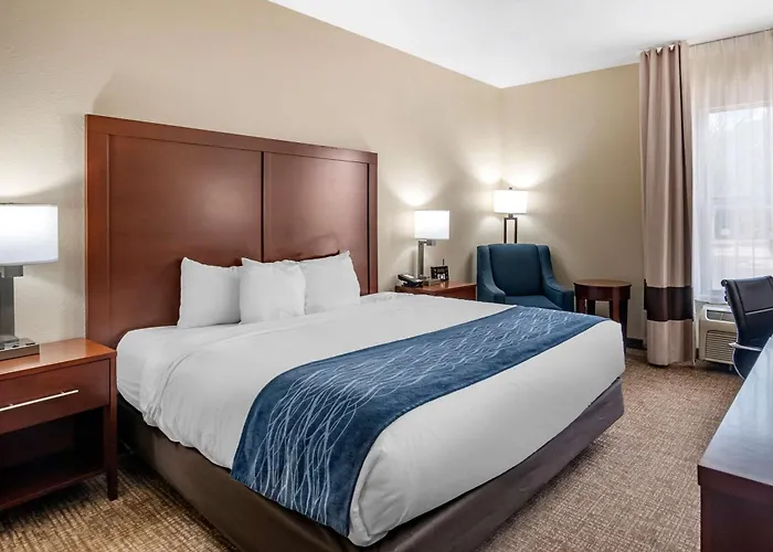 Comfort Inn & Suites Junction City - Near Fort Riley