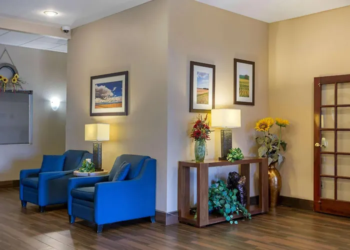 Comfort Inn & Suites Pittsburg Ks