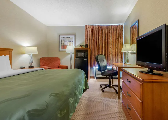 Quality Inn & Suites Mansfield