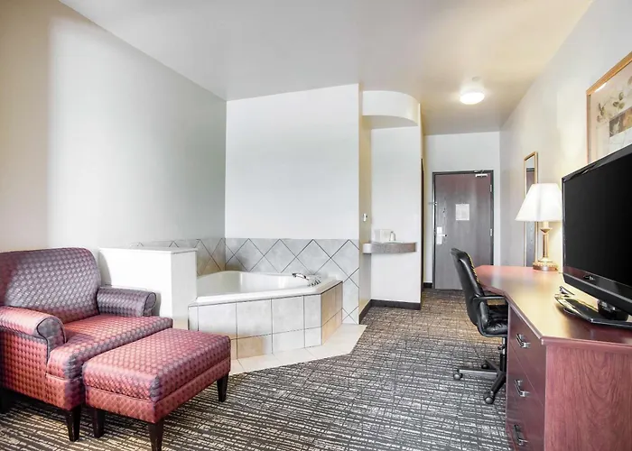 Quality Inn Parsons North