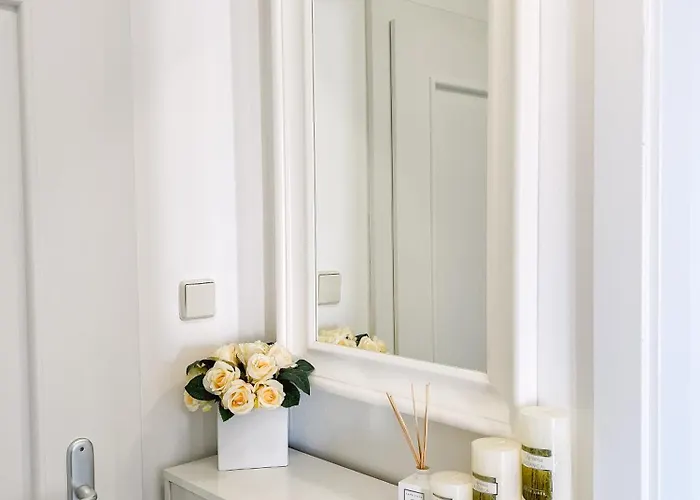Modern Apartment In The Heart Of Njivice