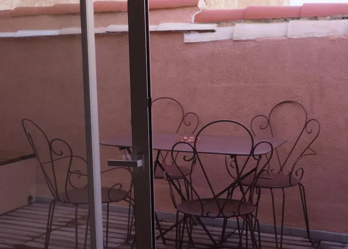 Les Chambres De La Releve Marsella