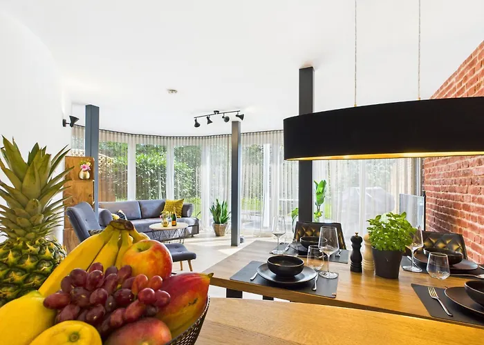 Hochwertige Ferienwohnung in Seenähe mit Terrasse&Vollausstattung