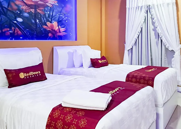 Reddoorz Premium Hotel Sopo Holong Sibolga