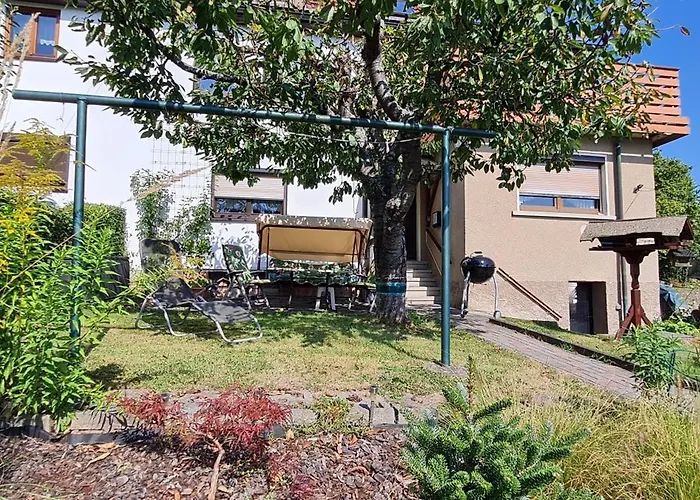 Ferienwohnung Berg-Glück, ruhige Lage mit Garten