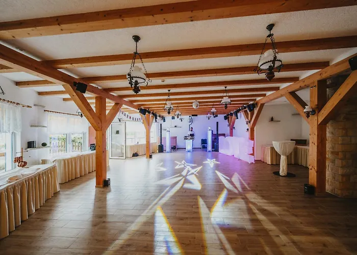 Aara Hotel