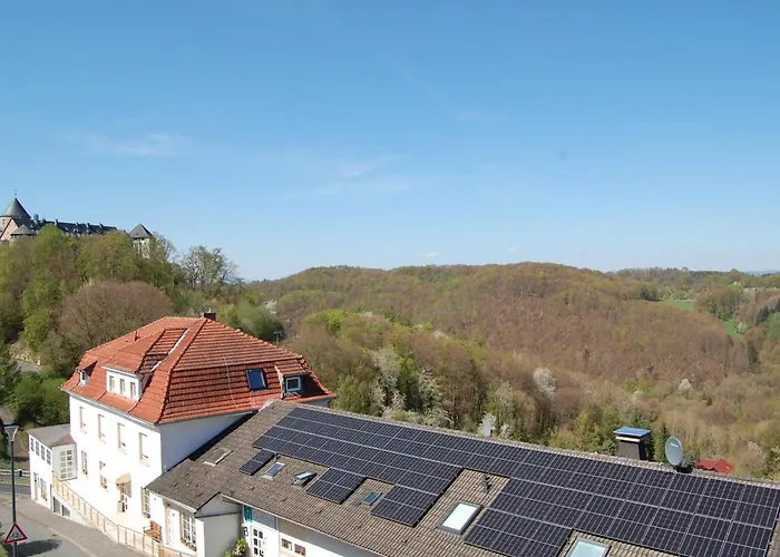 Lili`s Ferienwohnungen mit Schlossblick