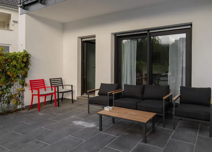 Moderne Erdgeschoss Wohnung