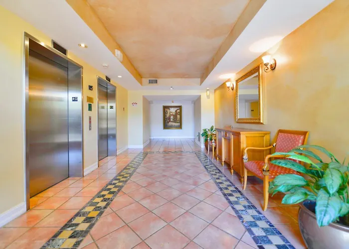Modern Luxury Condo Near Beach & Aventura Mall