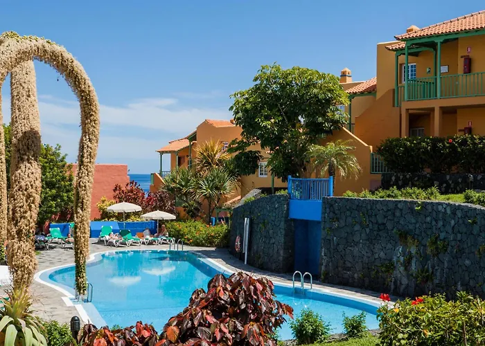 Apartamentos La Caleta