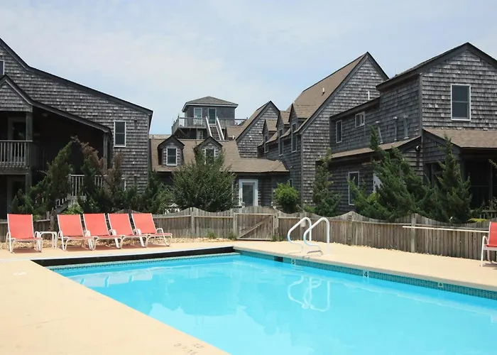 Courtyard Villas On Silver Lake