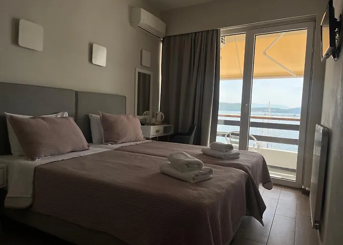 Hotel Avra
