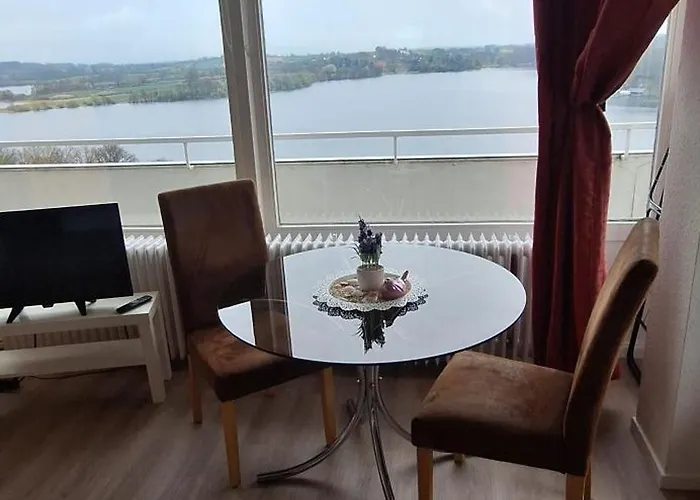 Studio mit Seeblick
