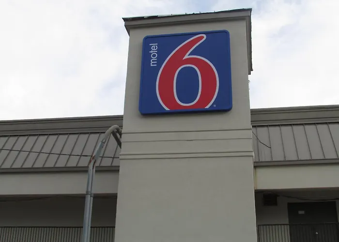Motel 6 Brookhaven, Ms