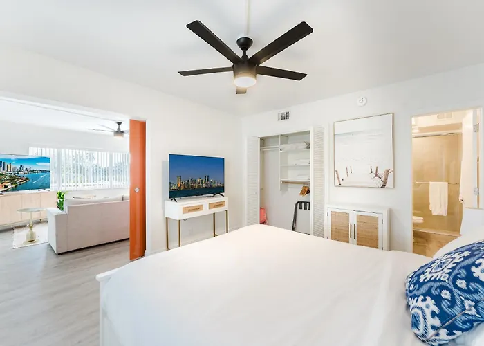 Boca Waterfront Luxury By Aureum Stay Walk To Beach