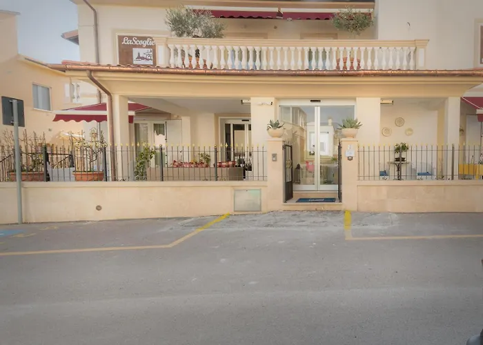 Hotel La Scogliera