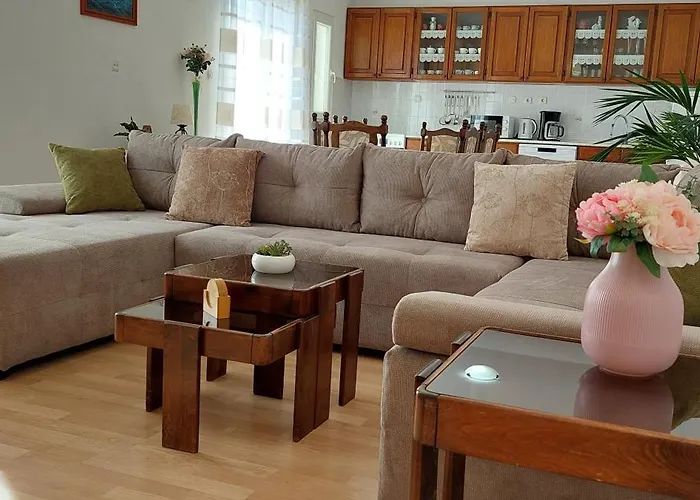 Apartmani Sladana