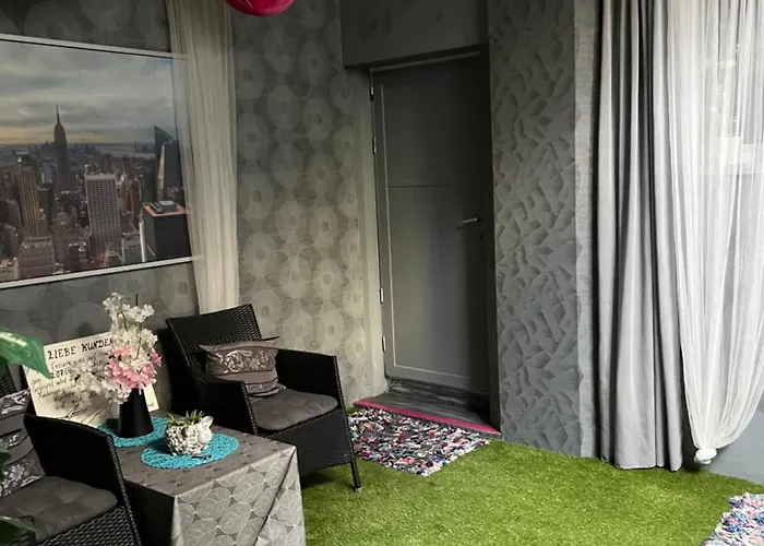 Viktera Modernes Apartment mitten in der Stadt und doch sehr ruhig Zu Therme 2 Minuten