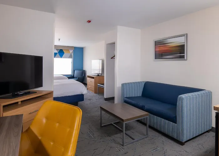 Holiday Inn Express Hotel And Suites - Henderson By Ihg