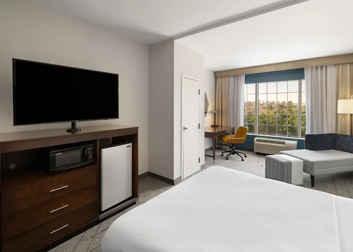 Holiday Inn Express & Suites Aiken By Ihg