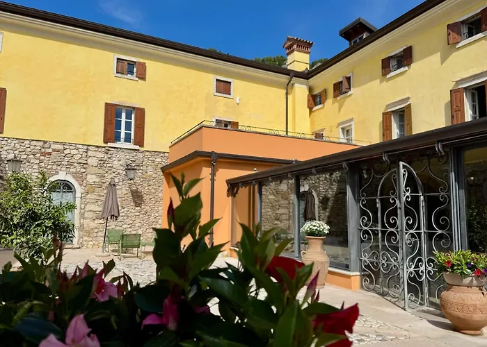 Corte Impero Hotel & Restaurant
