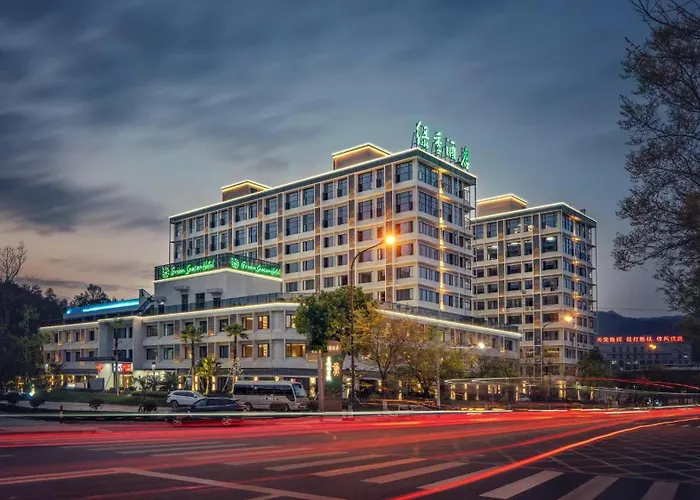 Green Season Hotel
