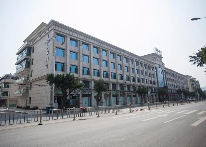 Lavande Hotel Zhaoqing Government Dinghu Mountain Scenic Spot