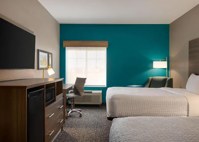 La Quinta By Wyndham Shawnee